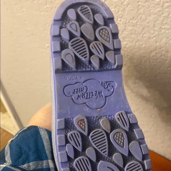 Disney Frozen II Kids Boots with Purple Accents - Picture 7 of 8